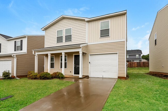 Foto del edificio - 206 Long Grove Ln, Greer, SC