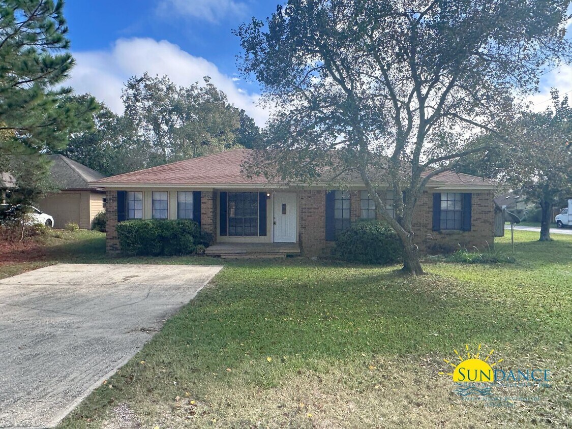 Primary Photo - Beautiful 3 Bedroom Home in Mary Esther