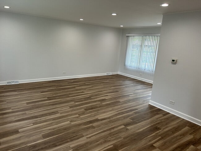 Foto del edificio - 105 N Phelps Ave