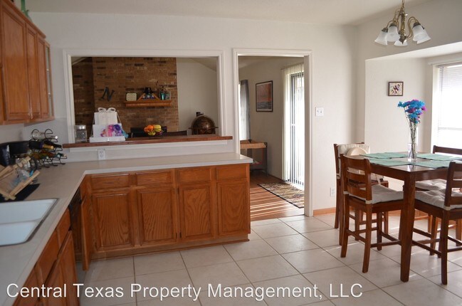 Foto del edificio - 3 br, 2 bath House - 216 Cobblestone Dr.