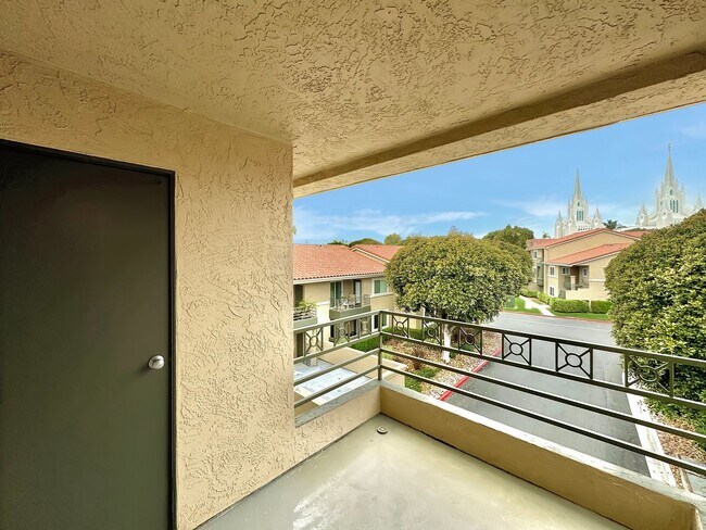 Building Photo - Great 2B/2BA Condo in UTC!