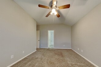 Building Photo - 16730 N Bob White Dr