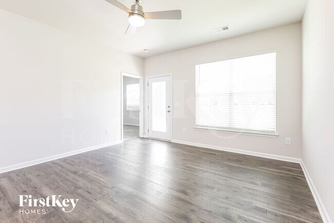 Foto del edificio - 617 Goldburn Way