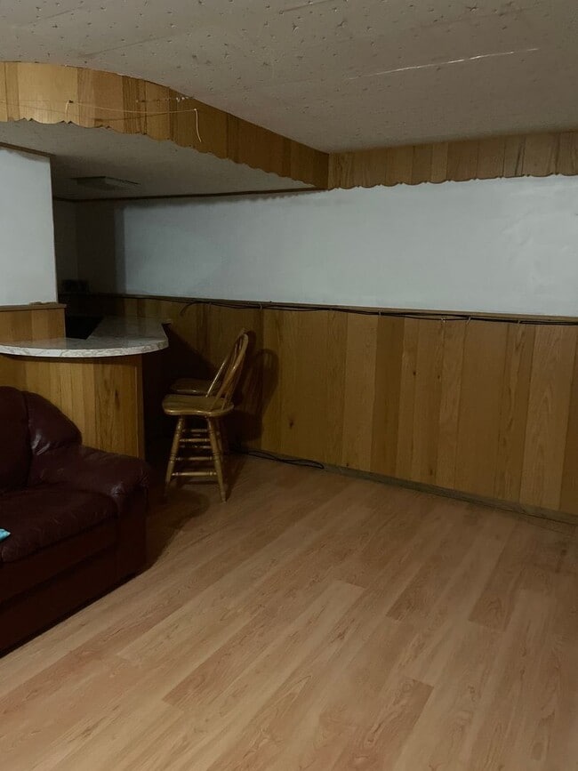 Building Photo - 2BR Basement Unit in Fairview Heights