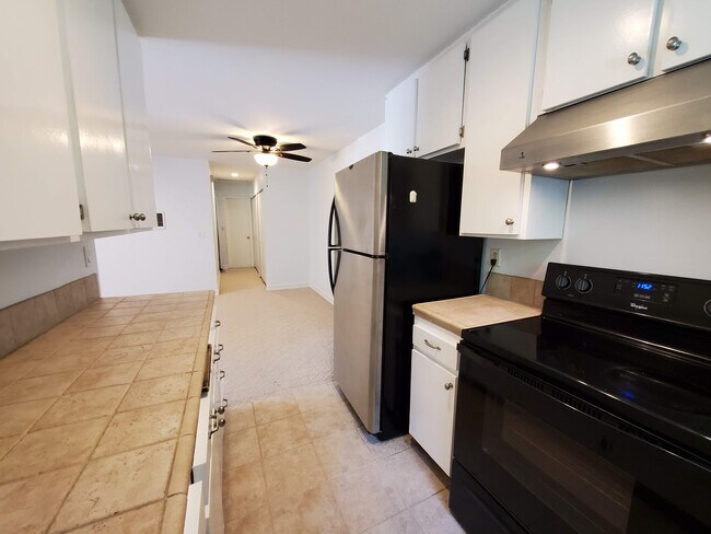 Building Photo - 7888 Camino Huerta