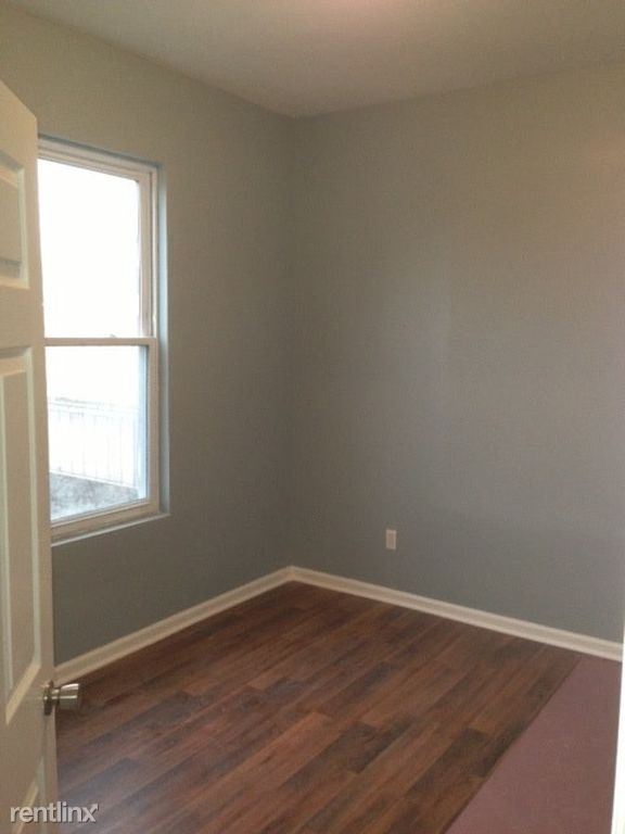Building Photo - 1 br, 1 bath Apartment - 6437 S Evans Ave