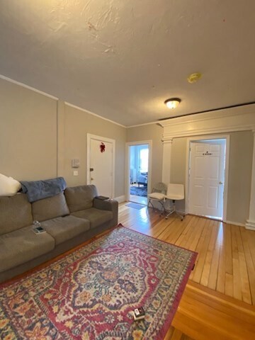 Foto del edificio - 10 Glenville Ave