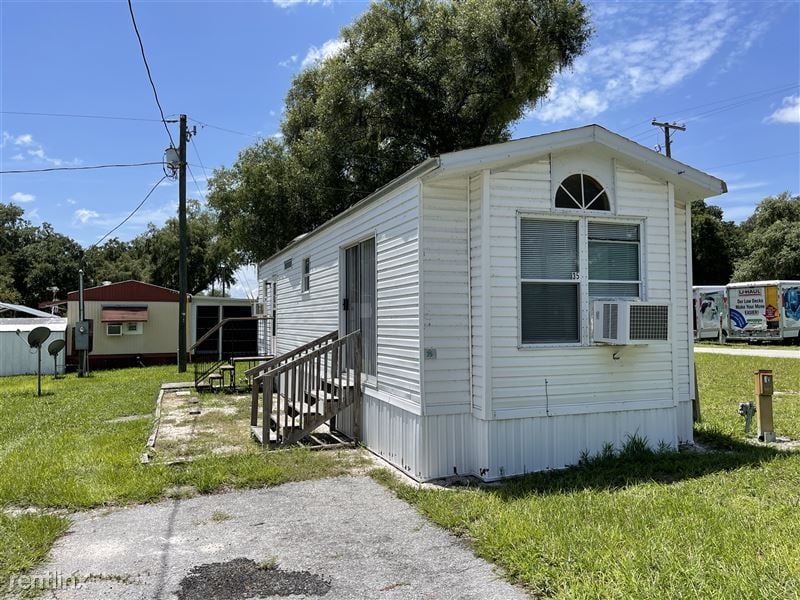 19400 SE Hwy 42, Umatilla, FL 32784 House Rental in Umatilla, FL