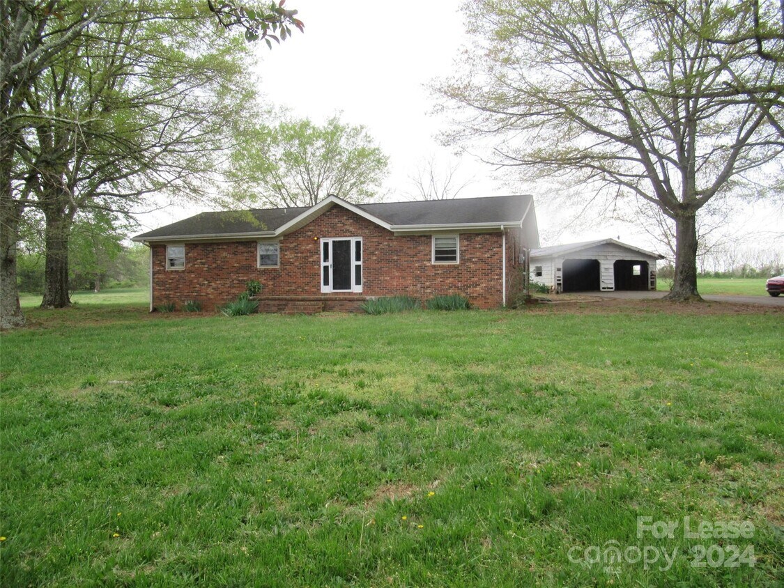 Primary Photo - 2673 Rock Dam Rd