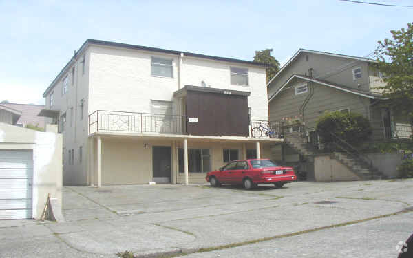 Building Photo - Green Lake Apartments