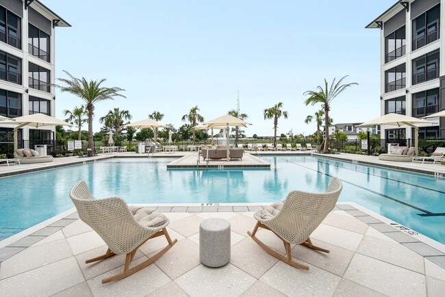 Building Photo - Solay Cape Coral