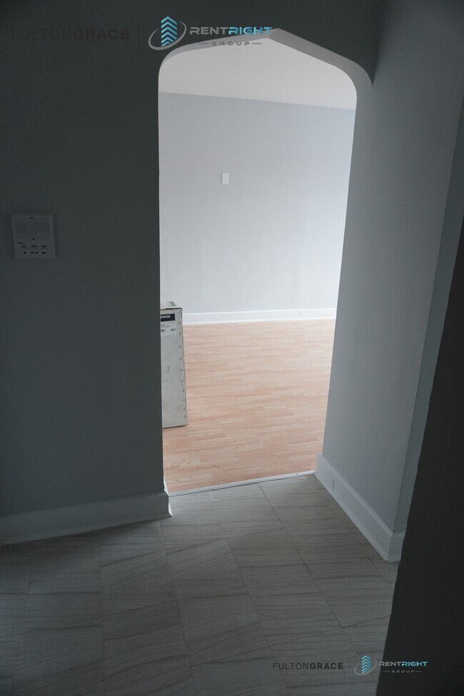 Foto del edificio - 3244 N Pulaski Rd