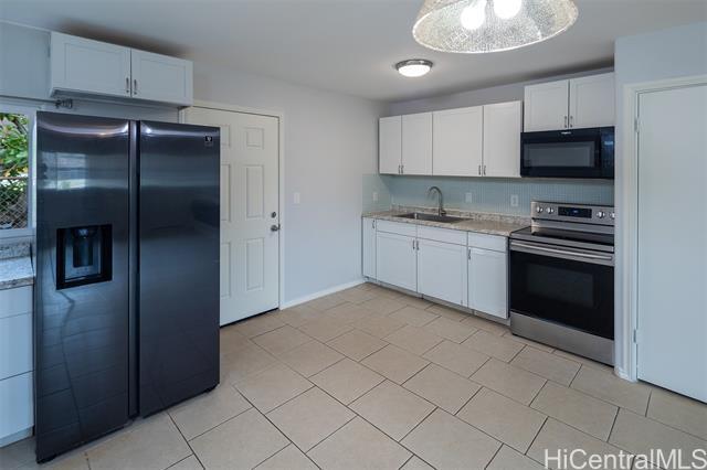 Building Photo - 1367 Kuahaka St