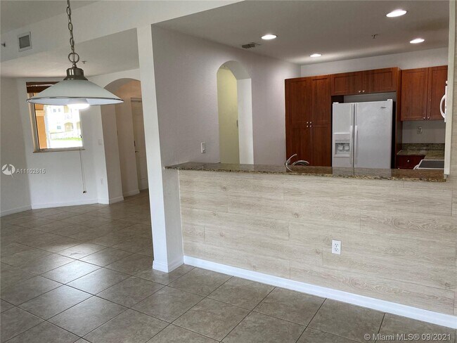 Foto del edificio - 8900 NW 107th Ct