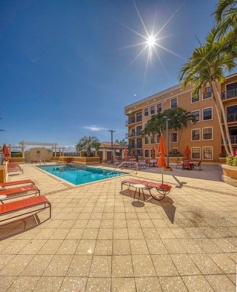 Photo - 511 Lucerne Ave Apartment