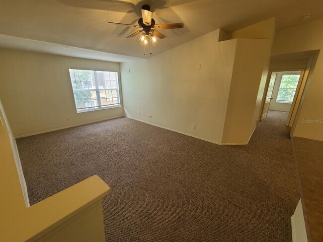 Foto del edificio - 5903 Willow Ridge Dr