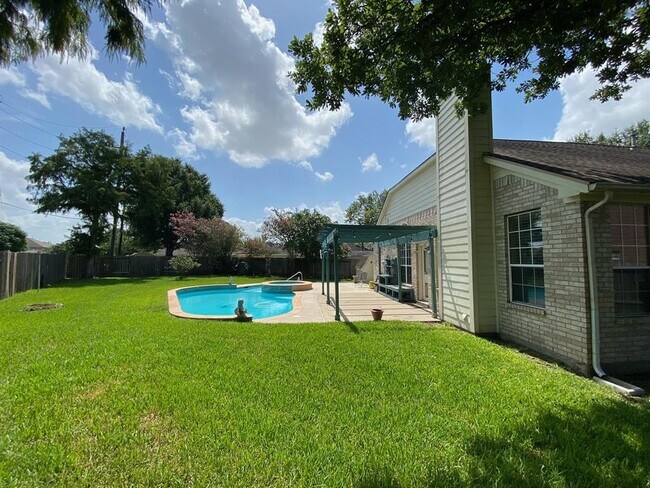 Foto del edificio - 20002 Crossvine Trail Ln