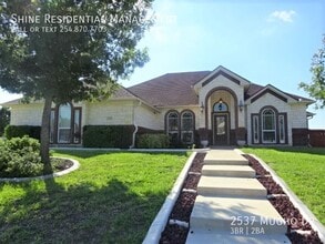 Building Photo - 2537 Mugho Dr