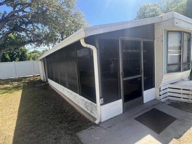 Building Photo - 37041 Chancey Rd