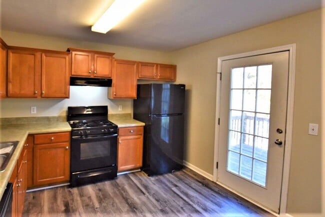 Building Photo - 22 Sundance Dr