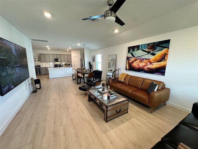 Foto del edificio - 9613 Oxbow Strap Dr