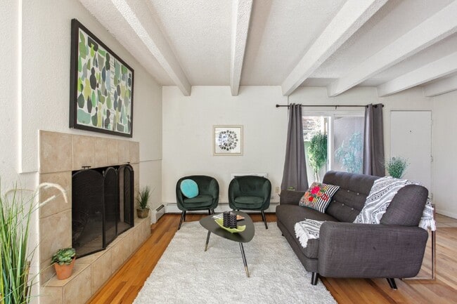 Photo - Amazing two bed with a pool in a perfect location ( move in special ) Apartment