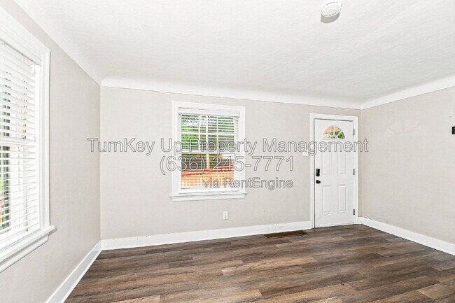 Foto del edificio - 1065 N Lafayette St