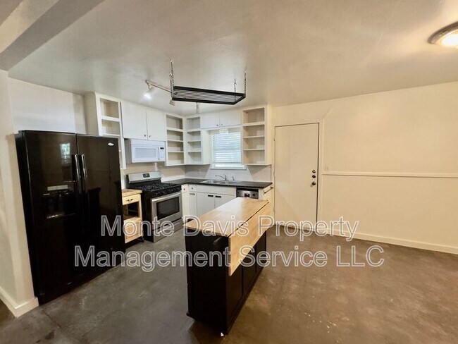 Foto del edificio - 4708 Red River St