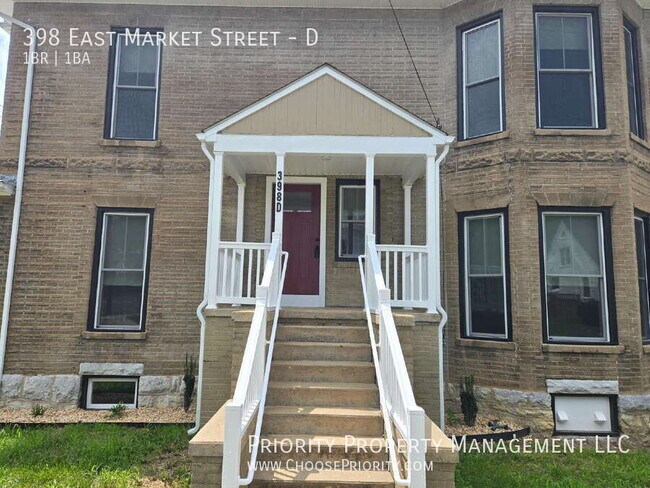Building Photo - 398 E Market St