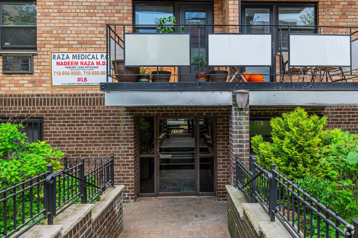 Foto de la entrada - 3123 Crescent St