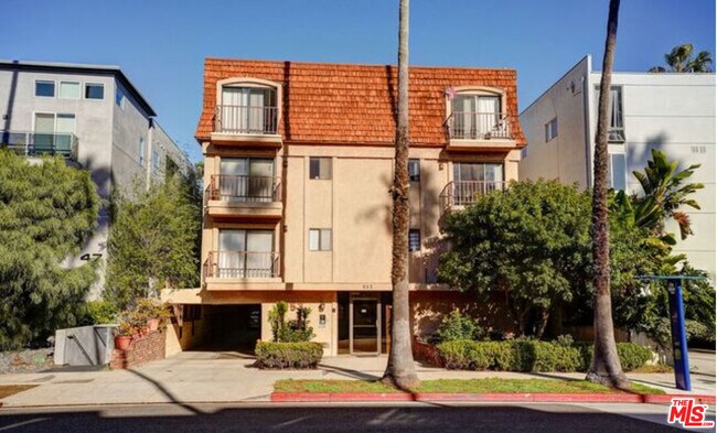 Building Photo - 953 4th St