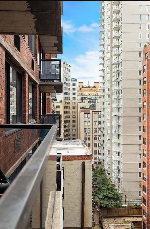 Foto principal - 510 E 80th St
