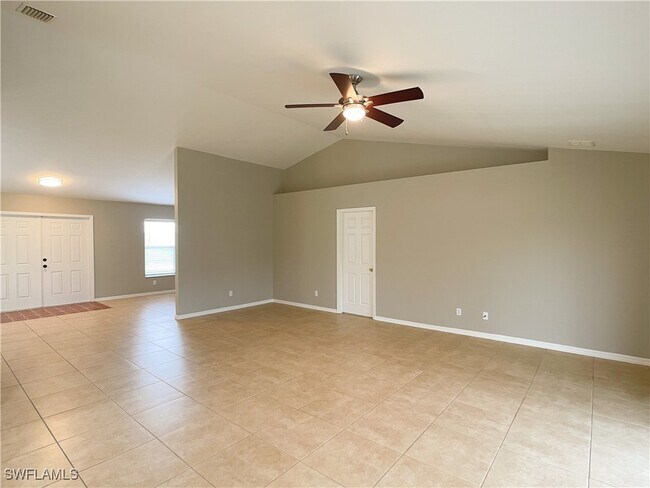 Foto del edificio - 411 NW 4th Terrace