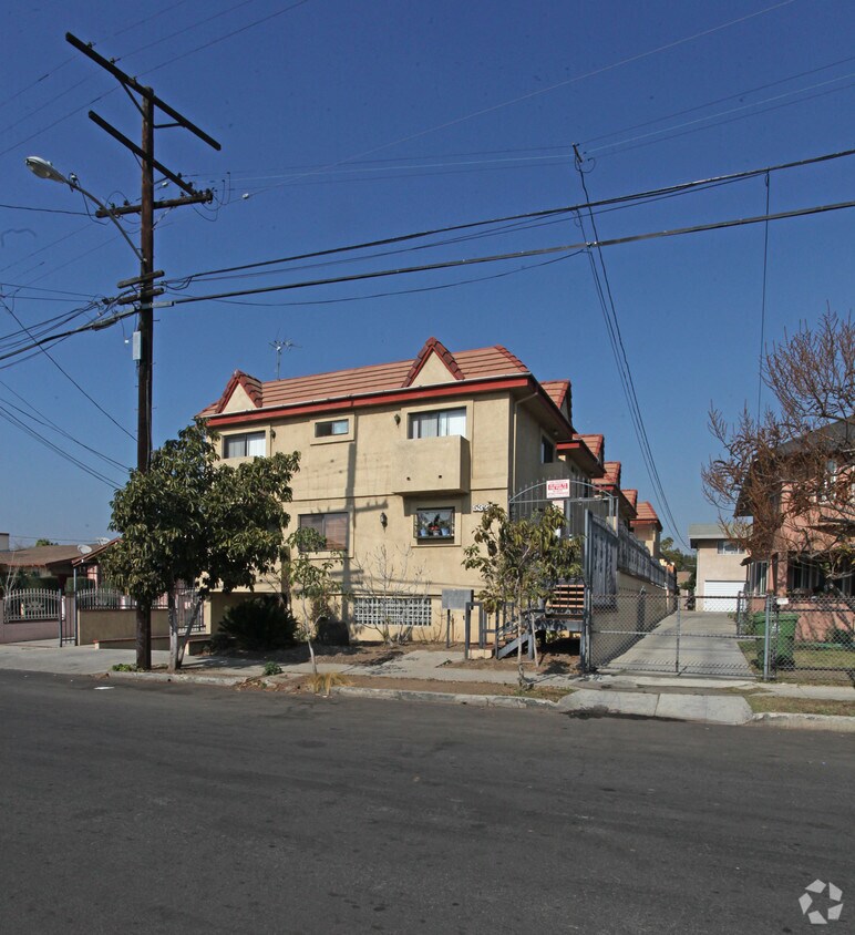 Building Photo - 5327 Lexington Ave