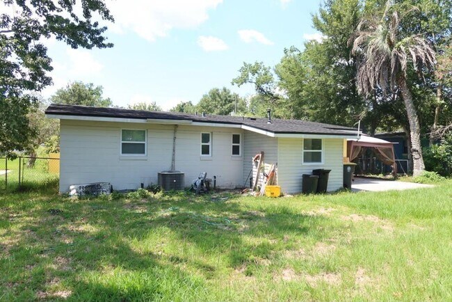 Building Photo - 6731 Mopsy Ln