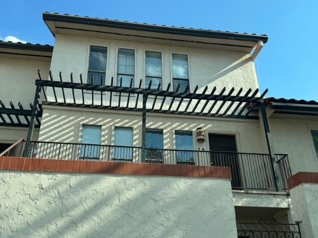 Foto del edificio - 101 W Del Mar Blvd