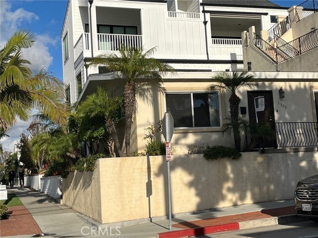 Building Photo - 3300 Seaview Ave