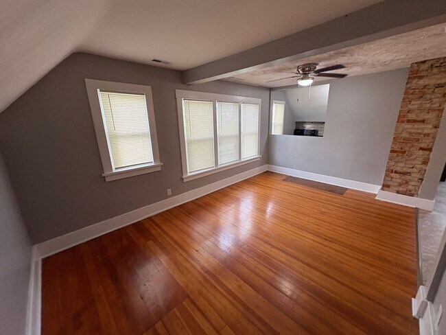 Foto del edificio - 2800 R St