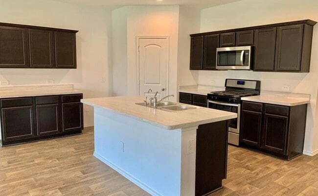 Building Photo - 21310 Riverdew Dr