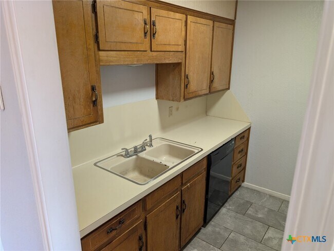 Foto del edificio - 1002 Charisse St