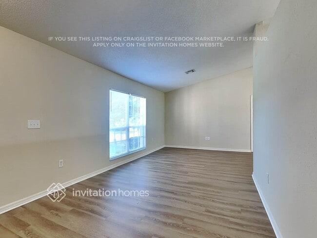 Building Photo - 2655 Green Valley Dr