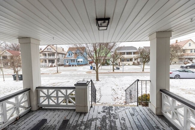 Building Photo - 1598 Alameda Ave