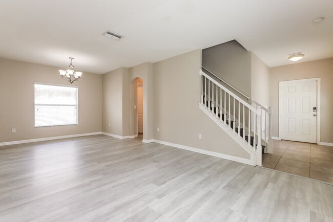 Building Photo - 10525 Summer Azure Dr