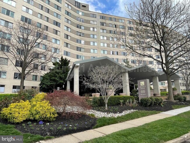 Photo - 1200 N Nash St Apartment