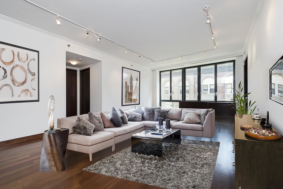Foto principal - 50 W 15th St
