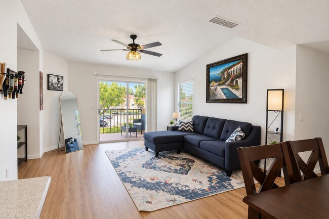 Foto del edificio - 9481 Highland Oak Dr
