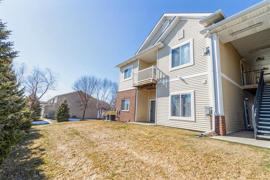 2323 E Porter Ave Unit 50, Des Moines, IA 50320 Condo for Rent in Des