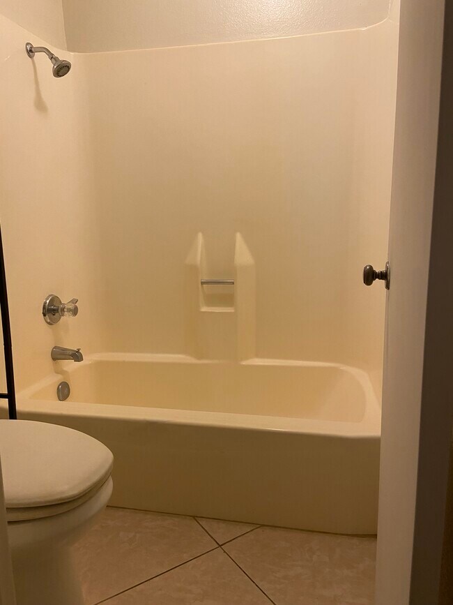 Foto del edificio - 9645 Spyglass Ave