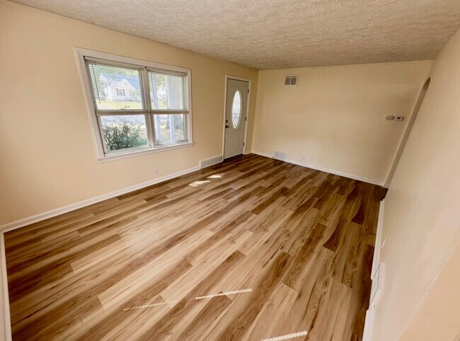 Foto del edificio - 3035 33rd St NE