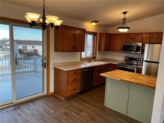 Foto del edificio - 5364 56th Ave NW